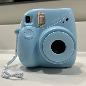 Fujifilm Instax Mini 7+ Instant Camera (Light Blue)